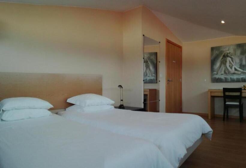 스탠다드 트리플 룸, Penthouse   Low Cost