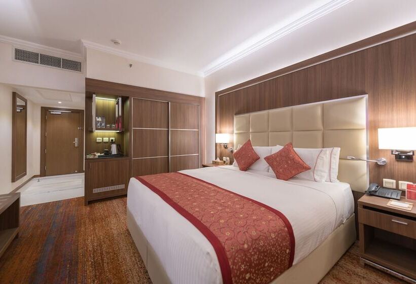高级大房间, Ramada By Wyndham Continental Jeddah