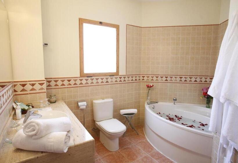 غرفة قياسية سرير كينج, Restaurante Casa Julia