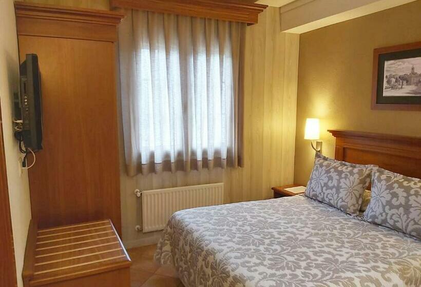 اتاق استاندارد, Restaurante La Quadra