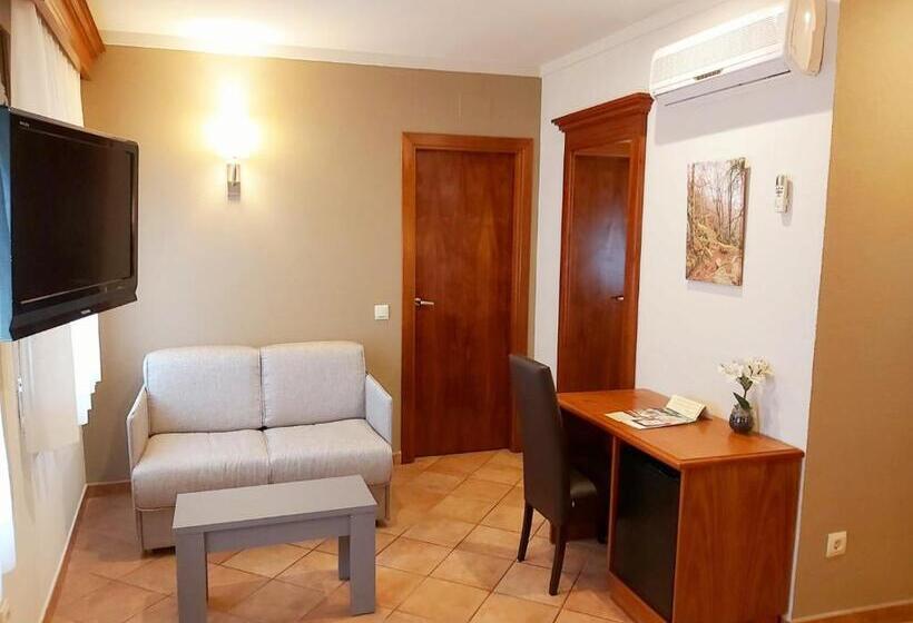 اتاق سوپریور, Restaurante La Quadra