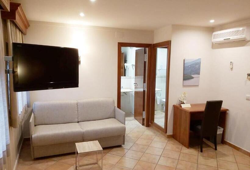 اتاق سوپریور, Restaurante La Quadra