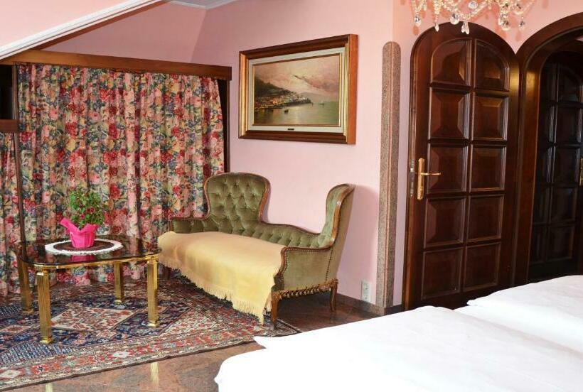 اتاق سوپریور, Seehotel Porcia