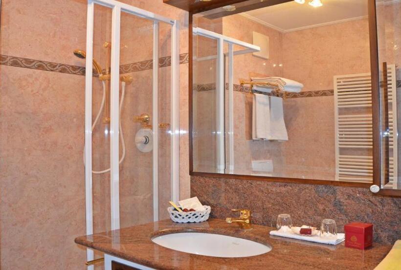 اتاق سوپریور, Seehotel Porcia