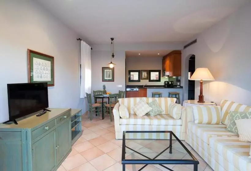 2 Bedroom Apartment Garden View, Apartahotel Suites Vila Birdie