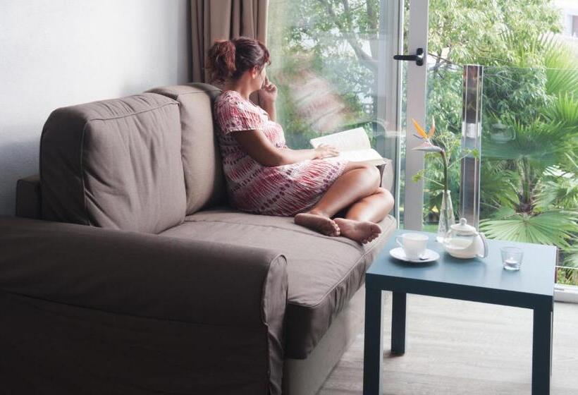 آپارتمان 1 خوابه, Apartamentos Adjovimar