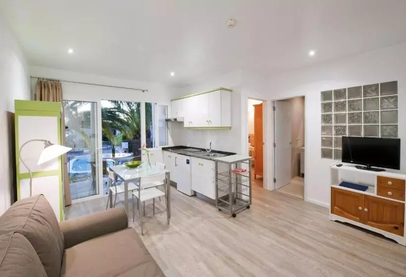 آپارتمان 2 خوابه, Apartamentos Adjovimar
