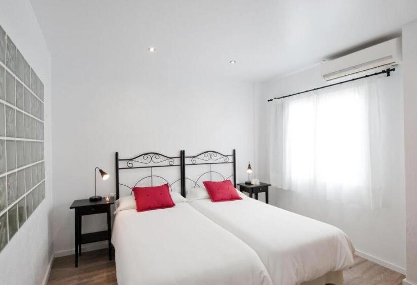 آپارتمان 2 خوابه, Apartamentos Adjovimar