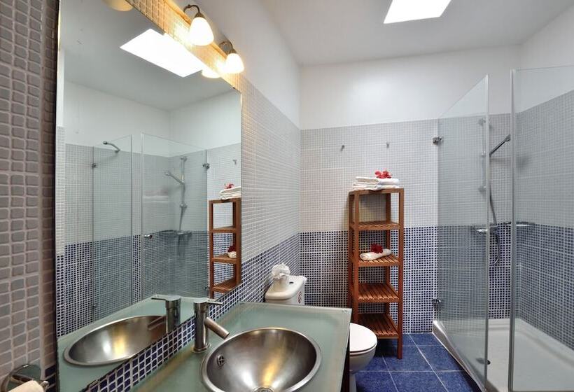 Апартаменты Economy 1 Спальня, Apartamentos Adjovimar