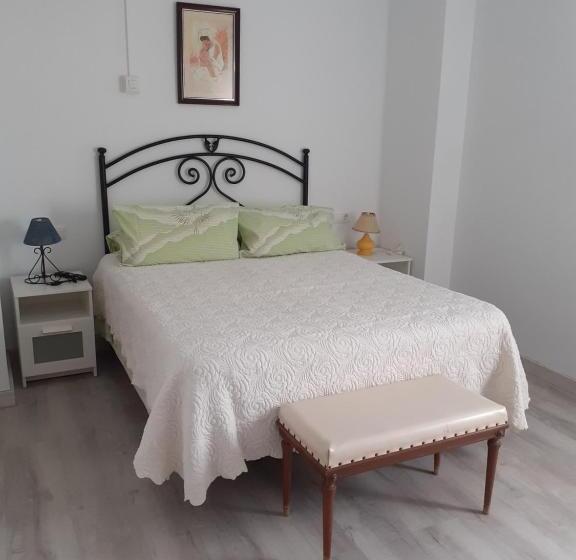 Апартаменты 1 Спальня, Apartamentos Isabel