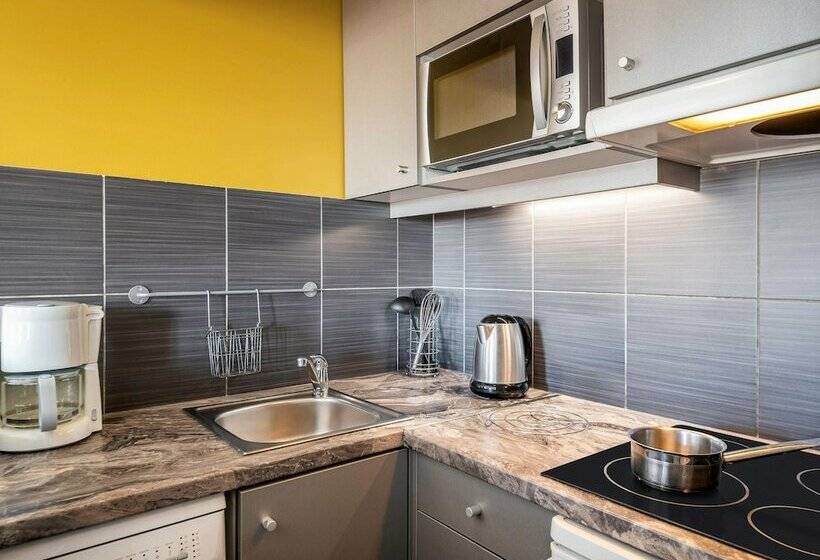 Апартаменты 1 Спальня с Балконом, Aparthotel Adagio Paris Montrouge