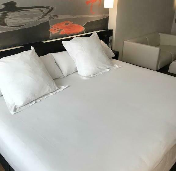 اتاق استاندارد, Axor Barajas