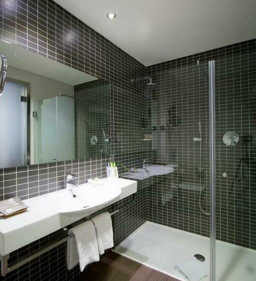 اتاق استاندارد, Axor Barajas