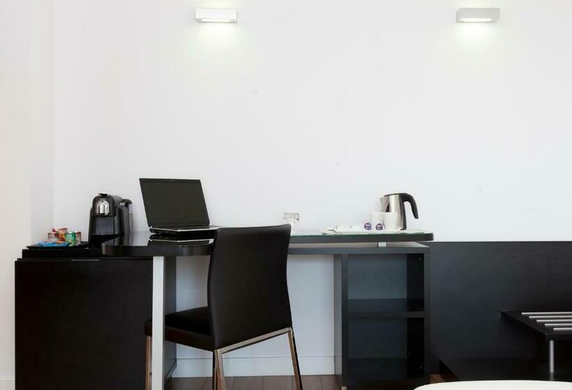 اتاق اجرایی, Axor Barajas