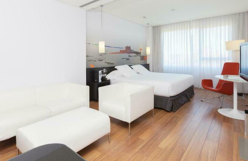 اتاق اجرایی, Axor Barajas