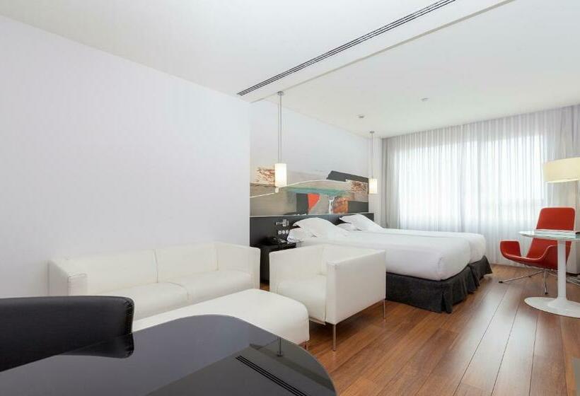 اتاق اجرایی, Axor Barajas