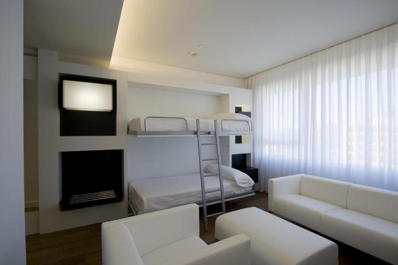 اتاق استاندارد, Axor Barajas