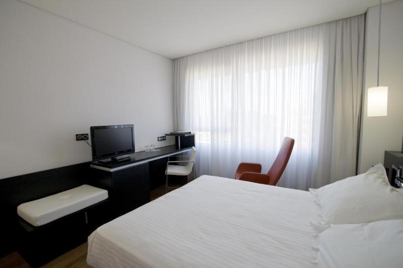 اتاق استاندارد, Axor Barajas