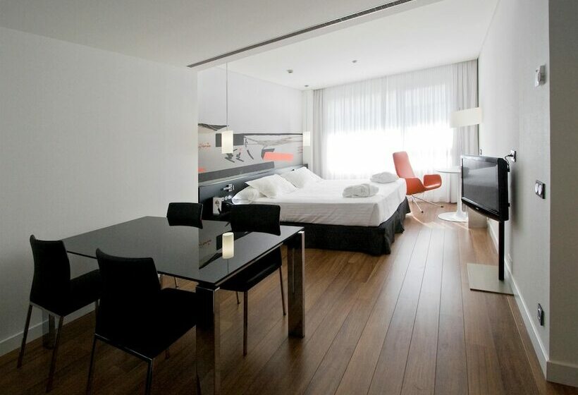 اتاق اجرایی, Axor Barajas