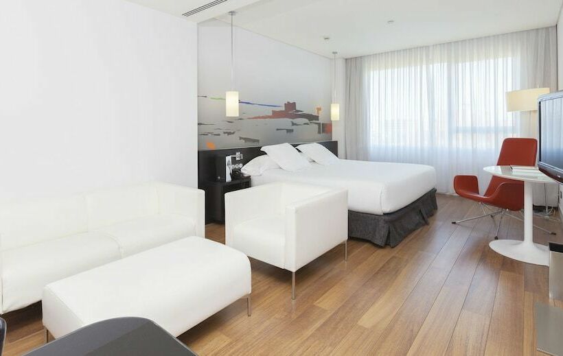 اتاق اجرایی, Axor Barajas