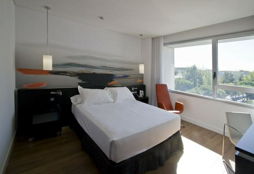 اتاق استاندارد, Axor Barajas