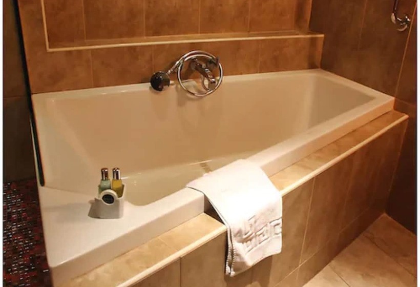 جناح ديلوكس, Blanco S