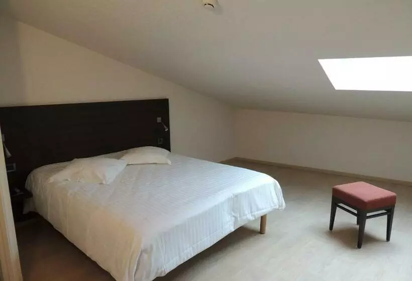 اتاق راحتی, Escale Oceania Marseille Vieux Port