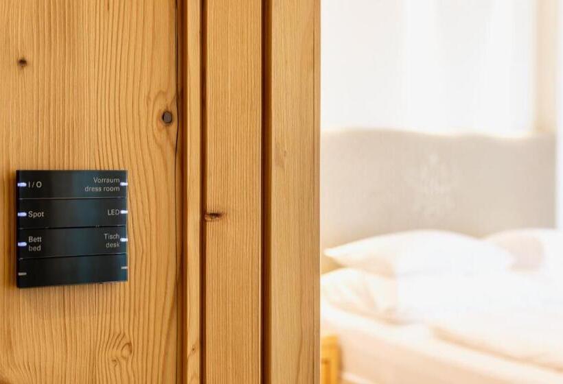 غرفة كومفورت, Grünauerhof