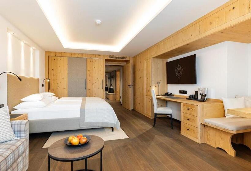 جناح غرفتين نوم, Grünauerhof