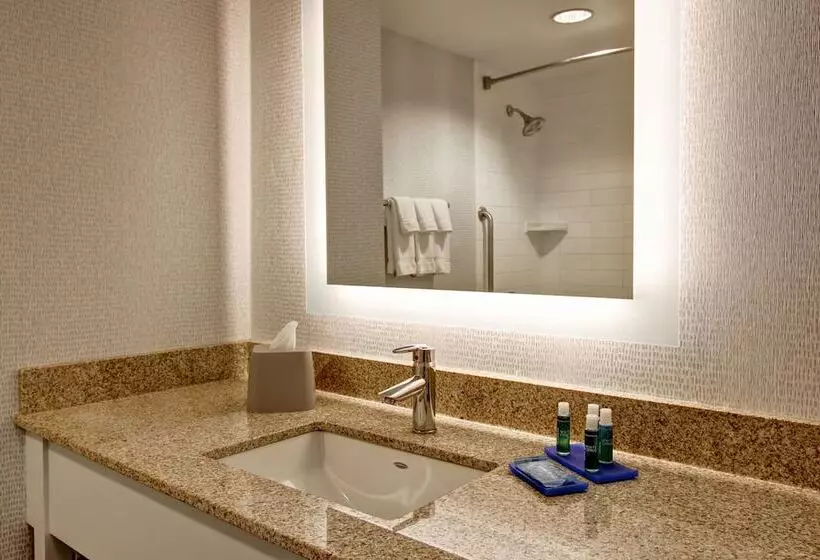 Sviitti, Holiday Inn Express Hotel & Suites Toronto Markham, An Ihg