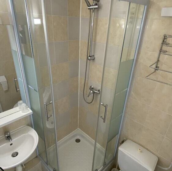 חדר סטנדרט, L Escale D Alès