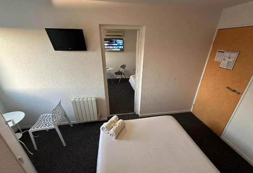 Standard Neljän Hengen Huone, L Escale D Alès