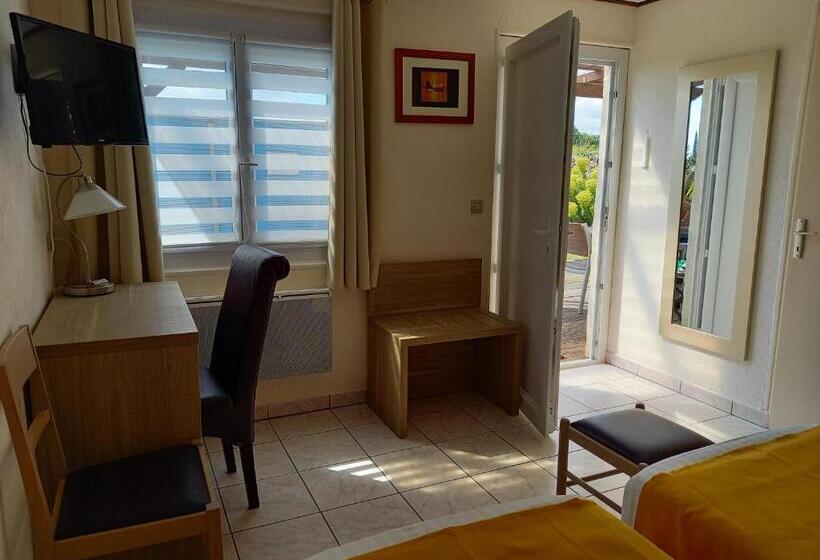 一楼标准间, Le Relais De Launay