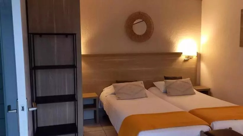 اتاق استاندارد در طبقه همکف, Le Relais De Launay