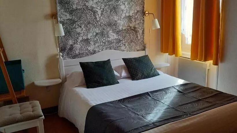 اتاق استاندارد, Le Relais De Launay