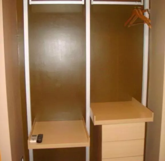Standard Yhden Hengen Huone, León Tierra De Vinos