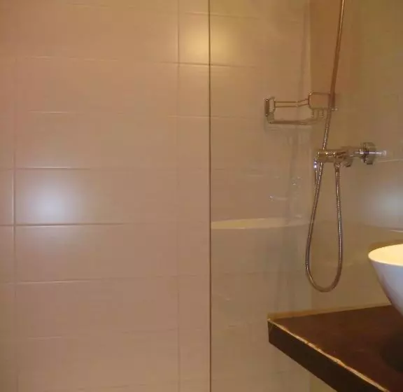 Standard Yhden Hengen Huone, León Tierra De Vinos