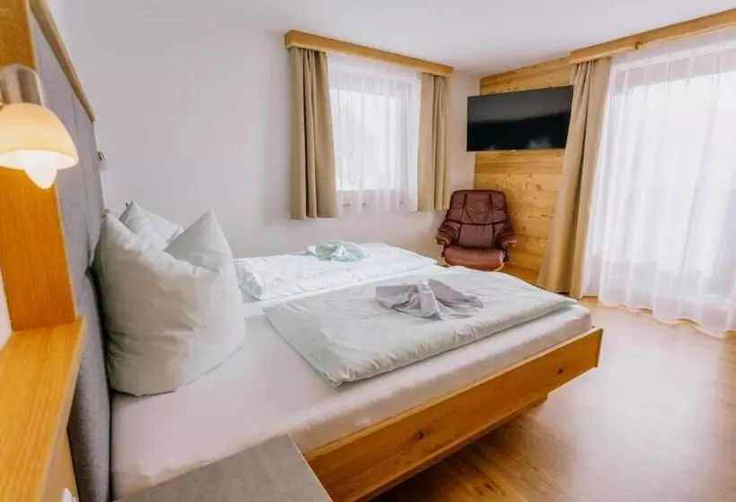 Huoneisto 1 Makuuhuone Parveke, Pension Bergbauernhof Irxner