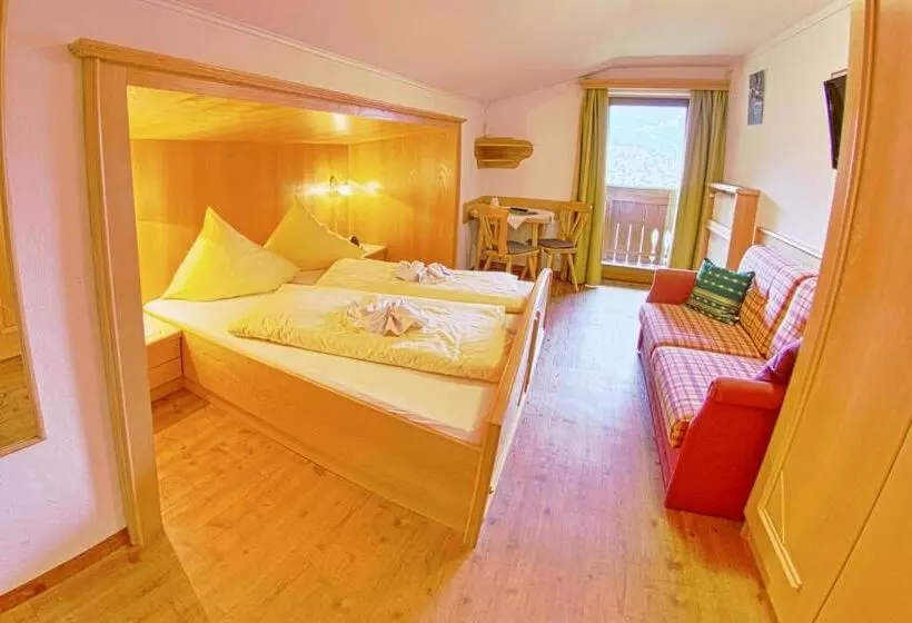 Perhehuone, Pension Bergbauernhof Irxner