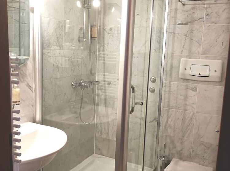 Номер Стандарт, Phoenix