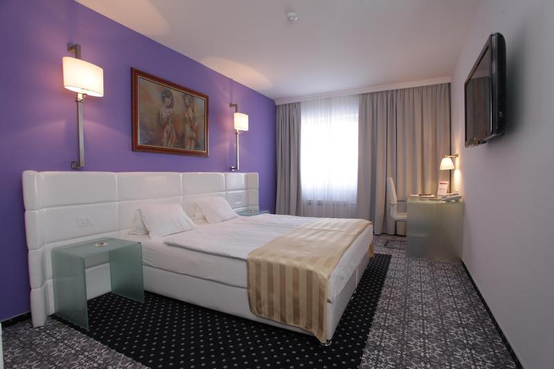 اتاق استاندارد, Phoenix