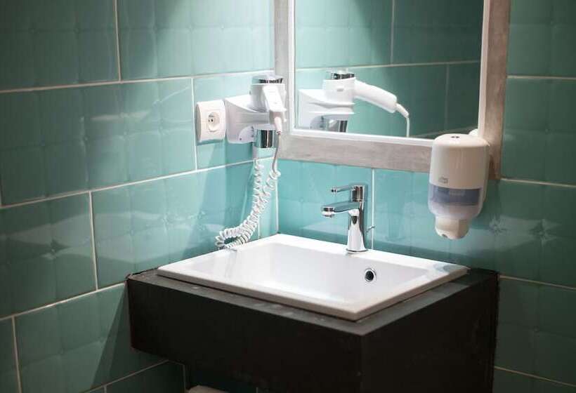 スタンダードシングルルーム, Sud Hôtel Restaurant