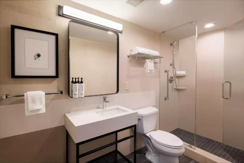 Standard-huone King-vuode, Voco Times Square South New York, An Ihg