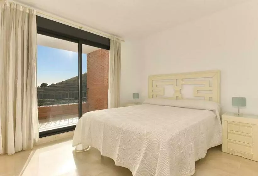 2 Bedroom Apartment Side Sea View, Olée Nerja Holiday Rentals By Fuerte Group