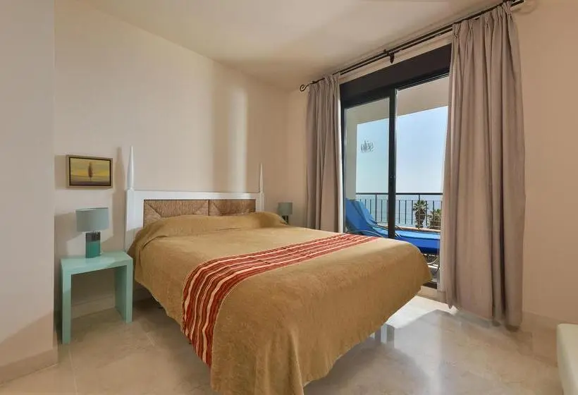 3 Bedroom Apartment Side Sea View, Olée Nerja Holiday Rentals By Fuerte Group