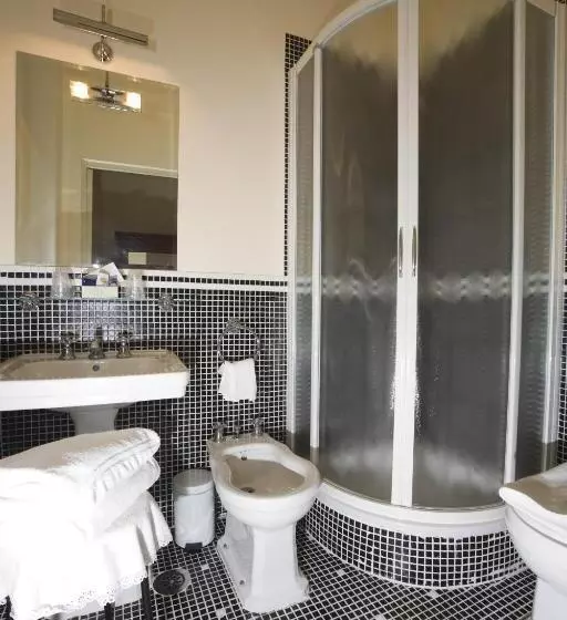 2 Bedroom Apartment with Views, Palazzo Gamba Apartments Al Duomo