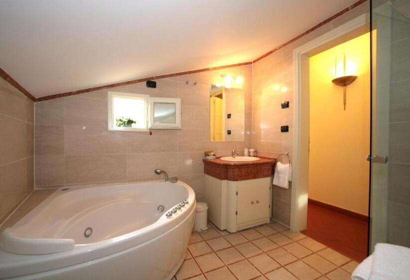 带3个卧室的公寓, Palazzo Gamba Apartments Al Duomo