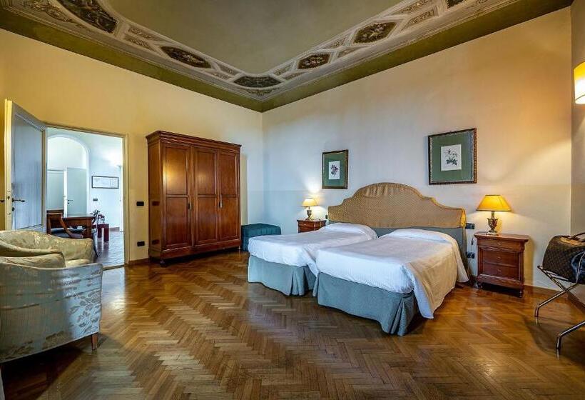2 Bedroom Apartment with Views, Palazzo Gamba Apartments Al Duomo