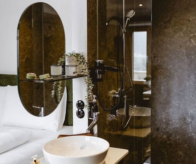 스탠다드 룸 호수 전망, Seehotel Berau