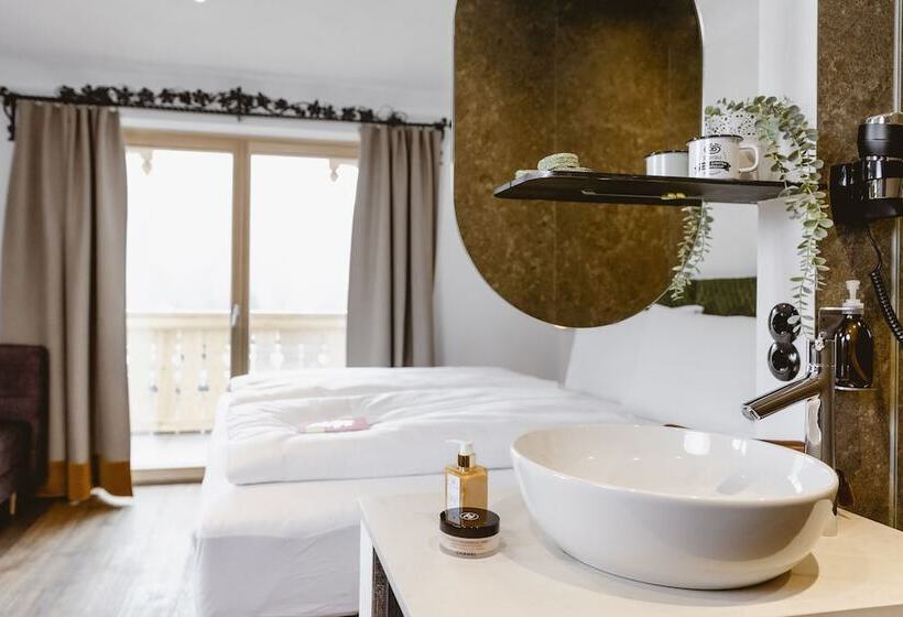 Номер Стандарт Вид на Озеро, Seehotel Berau